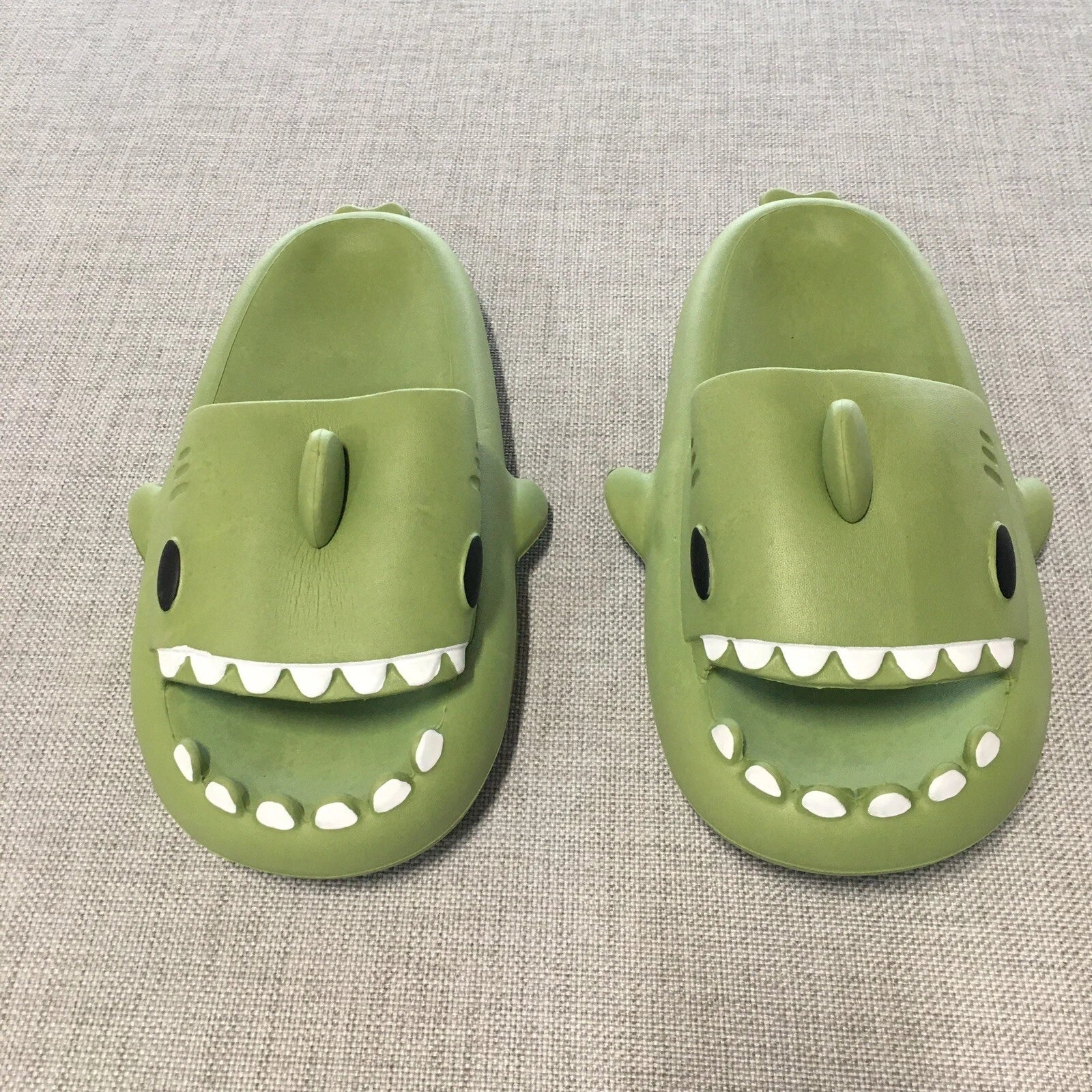 Shark Slides, Green, Unbranded,  Size 38-39, Slippers, Beach New