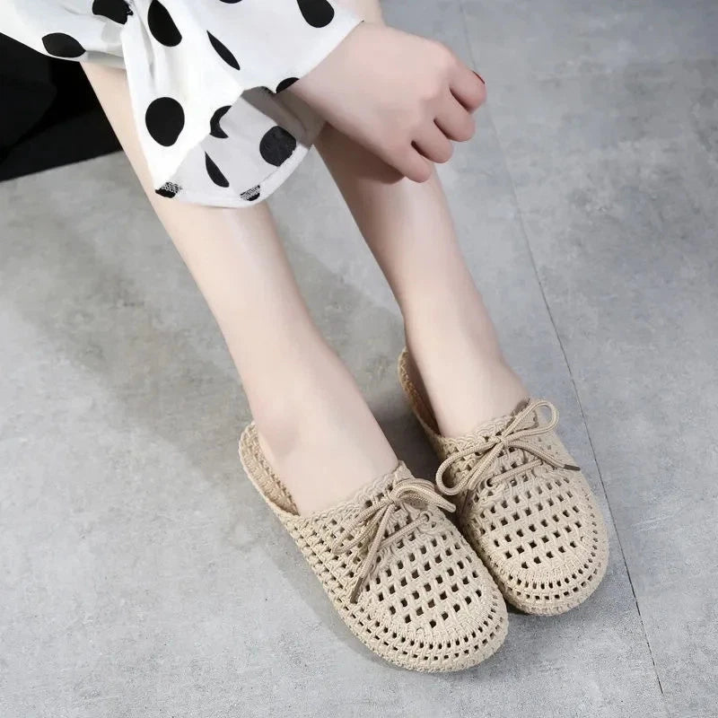 New Hollow Women's Slippers Closed Toe Lace-Up Flat Beach Shoes Casual Sandals