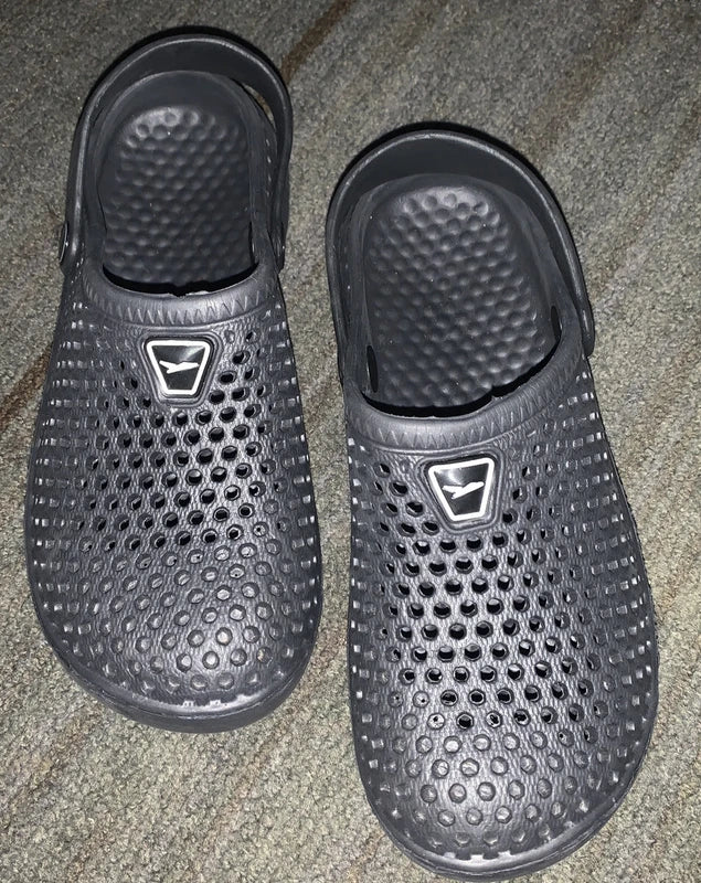 Unisex Light Non-slip Clog Sandals Slippers with Strap Size 7 Black