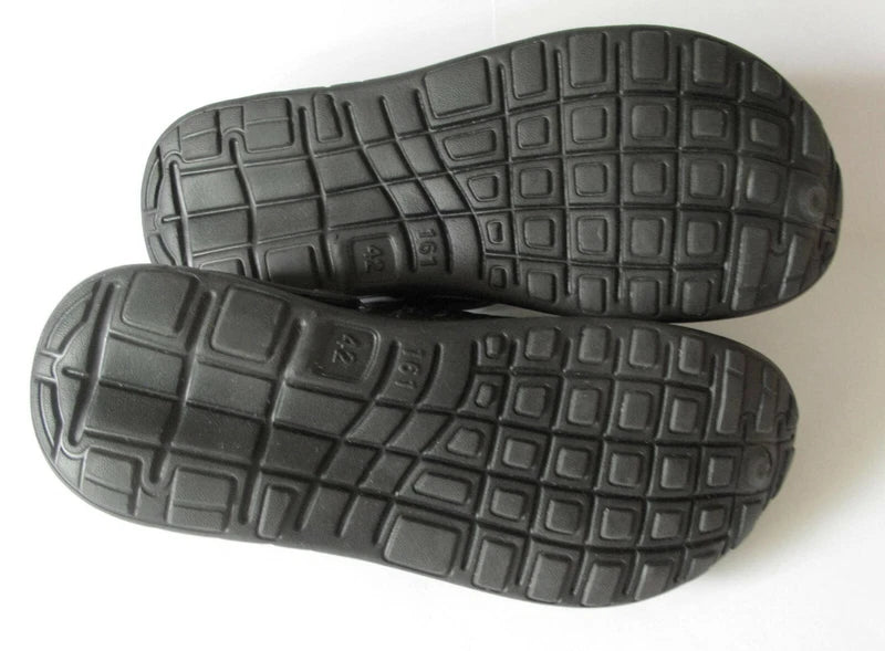 Unisex Light Non-slip Clog Sandals Slippers with Strap Size 10 Black with Print