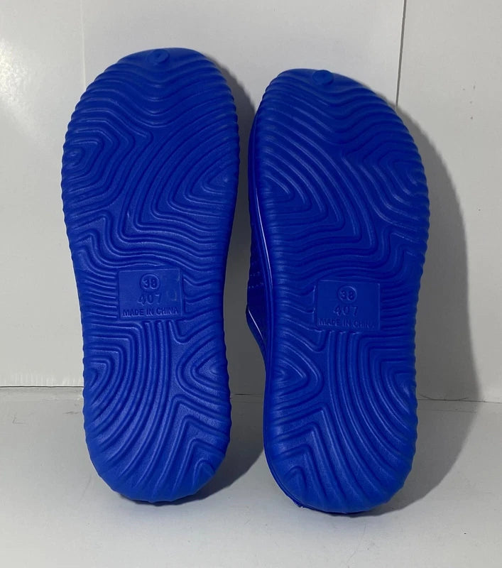 Water shoes , outdoor beach  sandal, slippers Size 8  BLue Unisex  (NEW) NO BOX