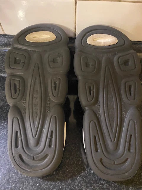 Unisex Lightweight Pool Slides w/ Cushioned Sole Black White Size 39/40