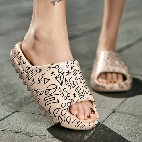 2023 Summer Slides Breathable Beach Sandals Flip Flops Mouth Mens Soft Slippers